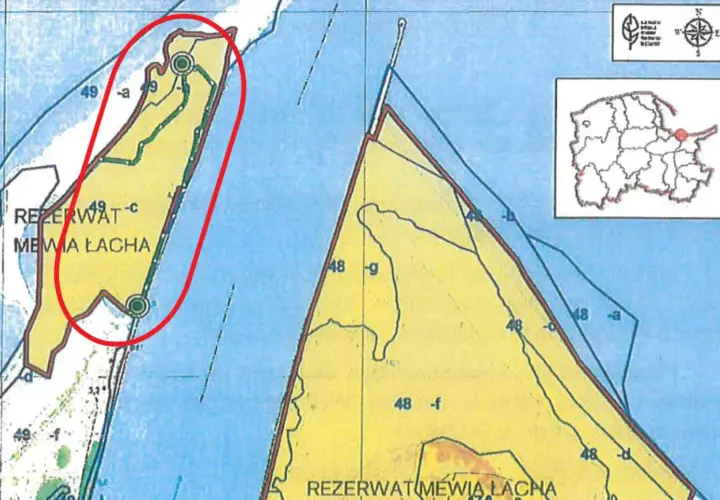 Mapa rezerwatu Mewia Łacha. Czerwone koło zaznacza trasę spacerową w Mikoszewie.