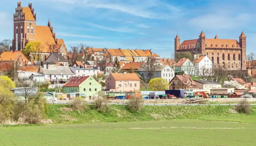 Zamek w Gniewie, z jego ceglaną architekturą i malowniczym położeniem, to miejsce pełne historii. Ciekawostki o nim czekają na odkrycie.