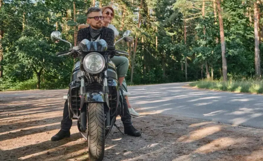 Kaszuby motocyklem - najlepsze trasy i praktyczne porady