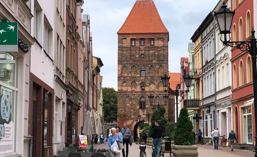 Brama Człuchowska w Chojnicach - historia i zwiedzanie